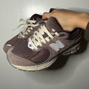 New Balance 2002R in Black Fig